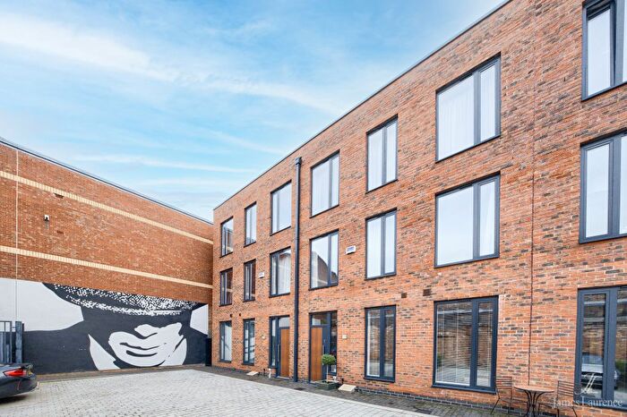 3 Bedroom Town House For Sale In St. Pauls Court, A St. Pauls Square, Jewellery Quarter, B3