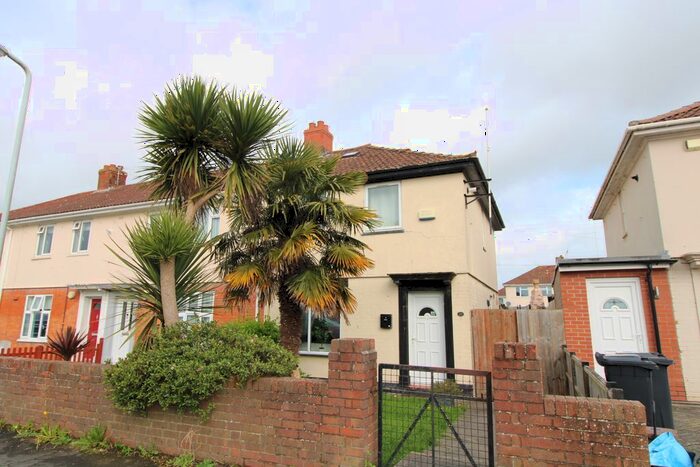 3 Bedroom Property To Rent In York Road, Bridgwater, TA6