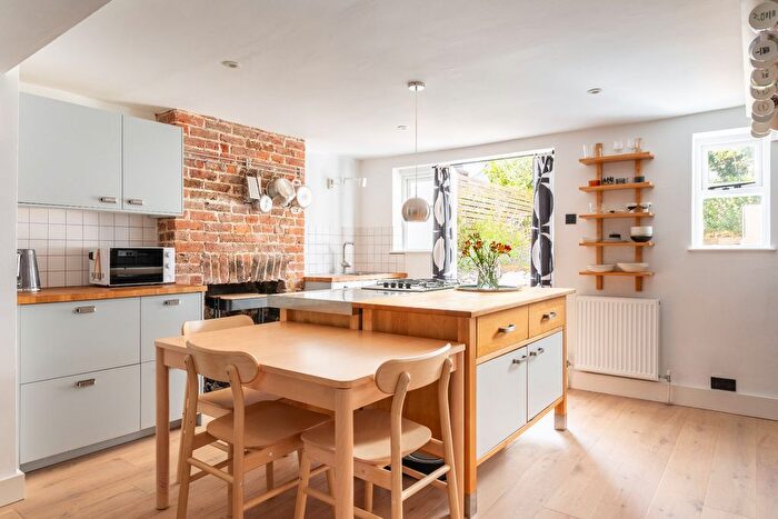 4 Bedroom Terraced House To Rent In Brigden Street, Brighton, BN1