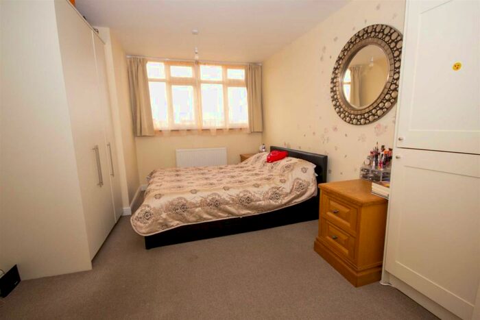 1 Bedroom Flat To Rent In Alexandra Avenue, Harrow, HA2