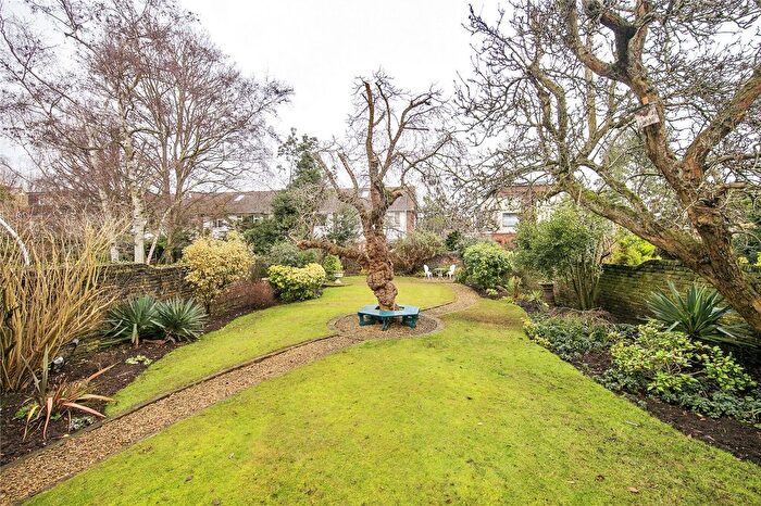 5 Bedroom Detached House To Rent In Mortlake Road, Kew, Richmond, Surrey, TW9