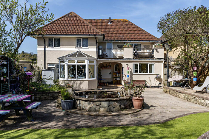 4 Bedroom Detached House For Sale In Frenchay Park Road, Bristol, BS16