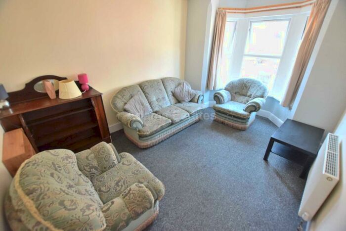 4 Bedroom Terraced House To Rent In Donnington Road, Reading, RG1