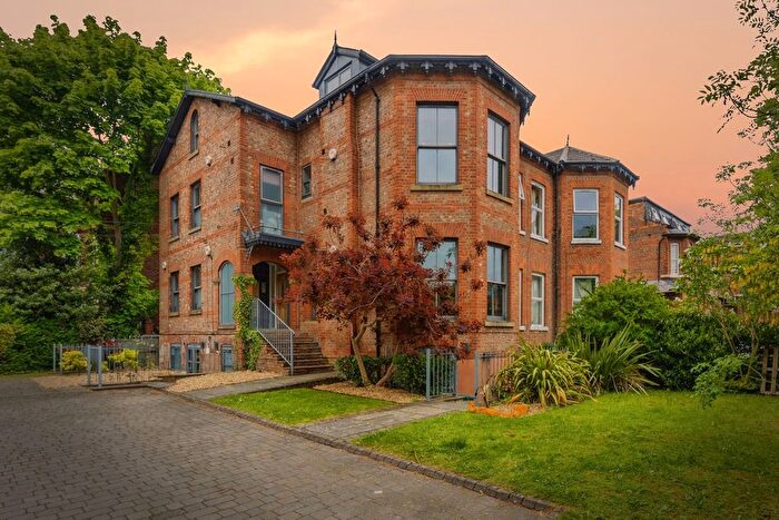 1 Bedroom Flat For Sale In High Lane, Chorlton, Manchester, M21