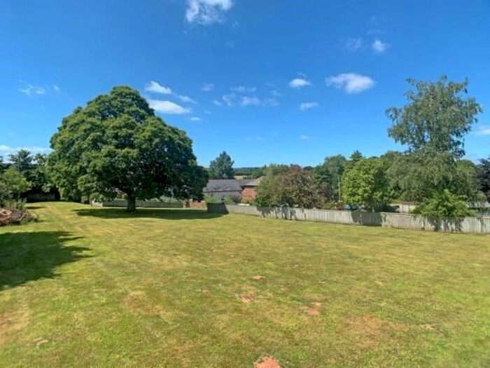 2 Bedroom Barn Conversion For Sale In Exmouth Road, Colaton Raleigh, Sidmouth, EX10