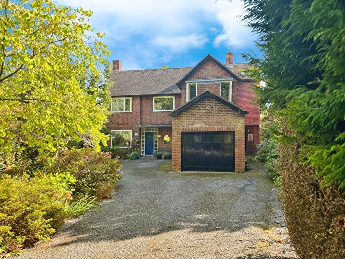 5 Bedroom Detached House For Sale In Stanley Avenue, Higher Bebington, CH63