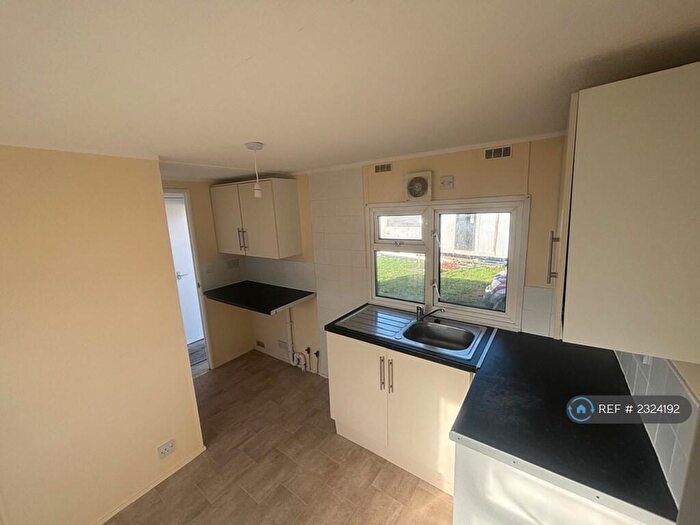 1 Bedroom Mobile Home To Rent In Fields Farm South, Sutton Bridge, Spalding, PE12