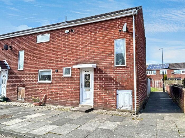 3 Bedroom End Terrace House For Sale In Garth Twentyfour, Killingworth, Newcastle Upon Tyne, NE12