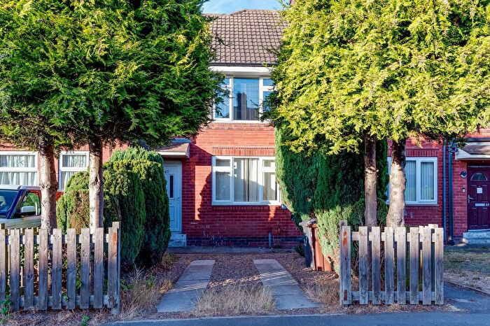 3 Bedroom Terraced House For Sale In Edenhall Road, Sheffield, S2