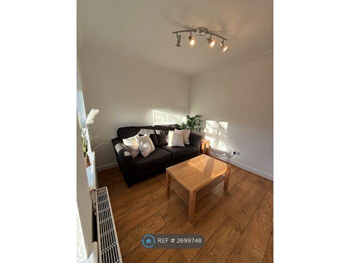 1 Bedroom Flat To Rent In South Scotstoun, South Queensferry, EH30