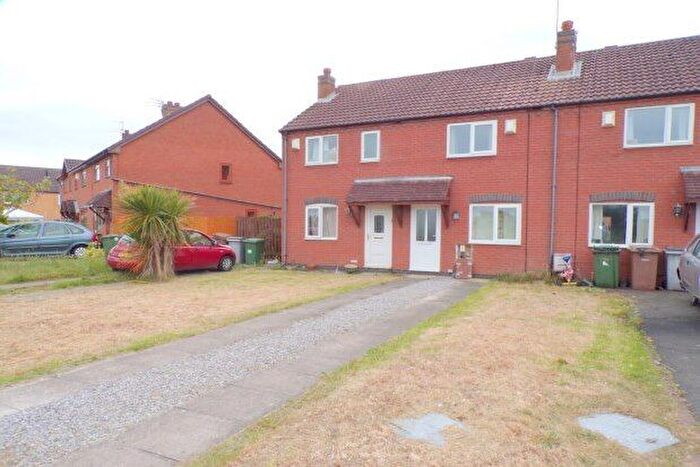 2 Bedroom Property To Rent In Millhouse Lane, Wirral, CH46