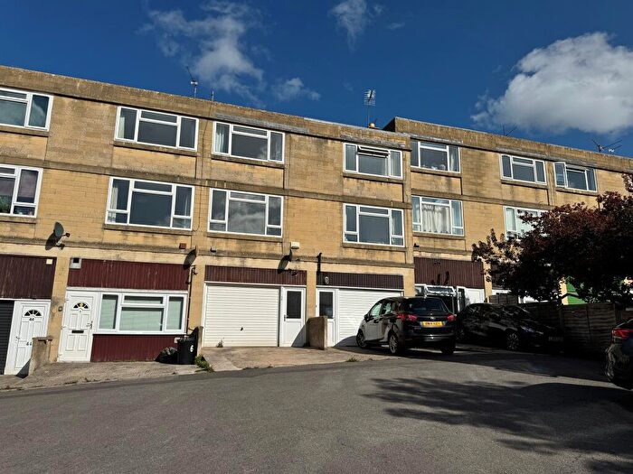 2 Bedroom Terraced House For Sale In St. James's Park, Bath, BA1
