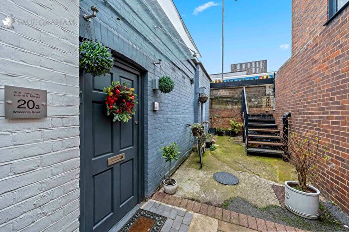 1 Bedroom Flat For Sale In Woodcote Road, Wallington, SM6