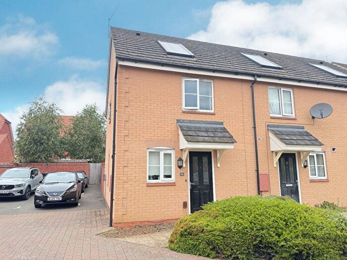 2 Bedroom End Of Terrace House For Sale In Maxwell Crescent, Duston, Northampton, NN5