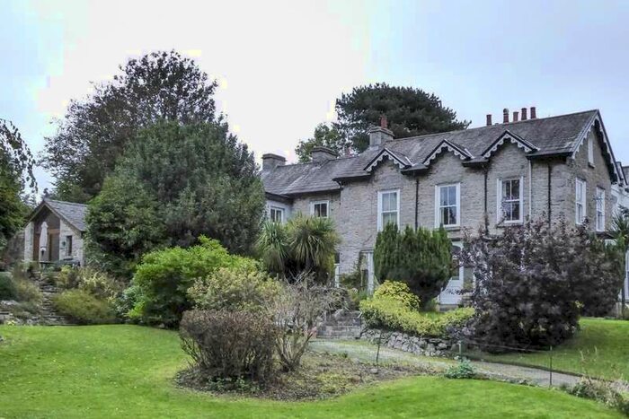 3 Bedroom Maisonette Flat For Sale In 2 Hurrock Wood, Kirkhead Road, Grange-over-sands, LA11