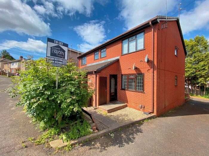 1 Bedroom Flat To Rent In Hawbush Road, Brierley Hill, DY5