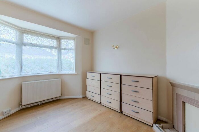4 Bedroom Terraced House To Rent In Northborough Road, Norbury, London, SW16