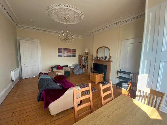 3 Bedroom Flat To Rent In Sciennes Road, Sciennes, Edinburgh, EH9