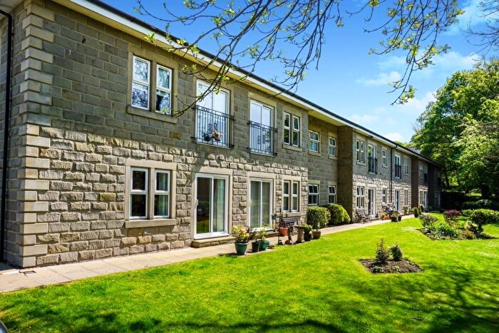 1 Bedroom Flat For Sale In Mill Lane, Birkenshaw, Bradford, West Yorkshire, BD11
