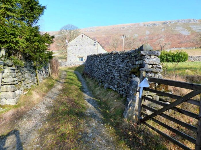 3 Bedroom House To Rent In Moor Lane Barn, Hawkswick. Skipton, BD23