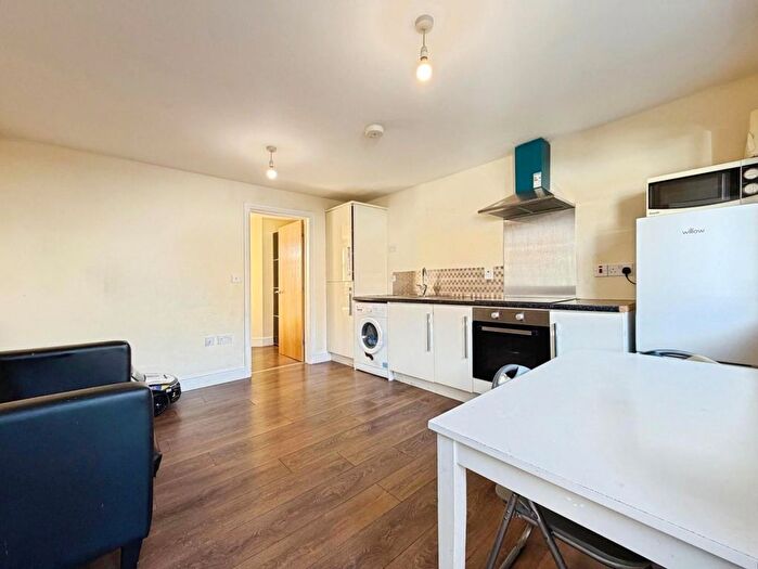 1 Bedroom Flat For Sale In Sherwell Road, Brislington, Bristol, BS4