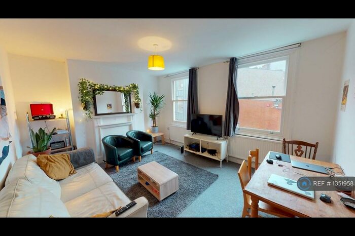 4 Bedroom Semi-Detached House To Rent In Boundary Lane, London, SE17