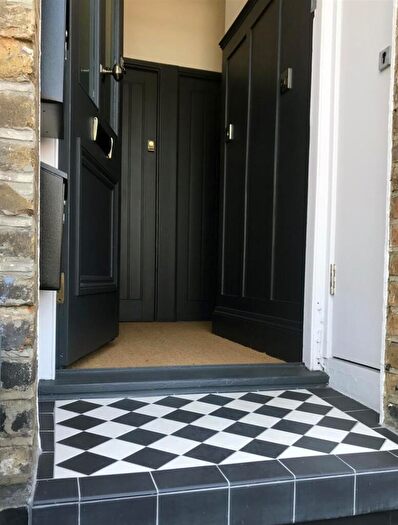 1 Bedroom Flat To Rent In Blackhorse Road, London, E17