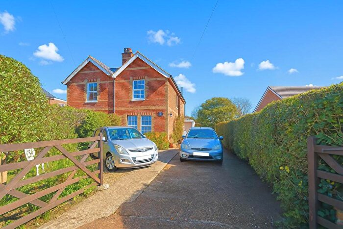 3 Bedroom Semi Detached House For Sale In Fantastic Countryside Views * Apse Heath, PO36