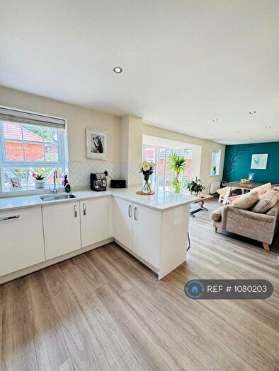 4 Bedroom Detached House To Rent In Stanneylands Road, Wilmslow, SK9