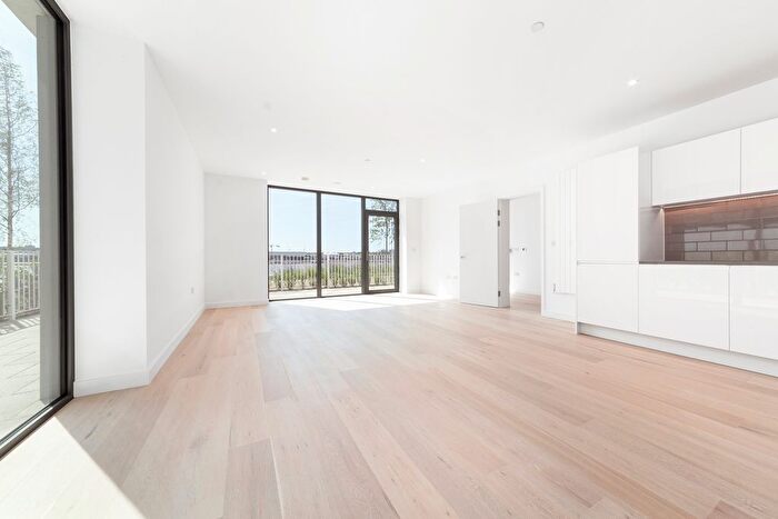 4 Bedroom Flat To Rent In Flotilla House, Cable Street, Royal Wharf, London, E16