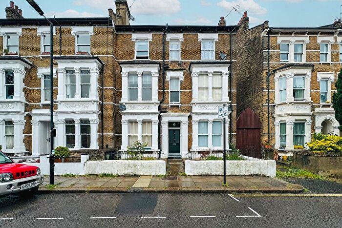 1 Bedroom Flat To Rent In Croxley Road, London, W9