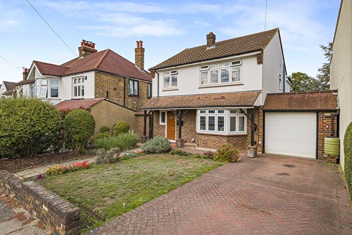 4 Bedroom Detached House For Sale In Longlands Park Crescent, Sidcup, DA15