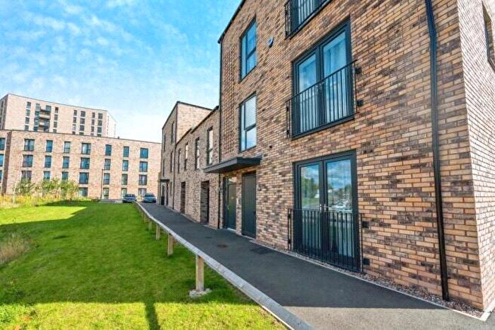 2 Bedroom Flat For Sale In Eden Avenue, Balsall Heath, Birmingham, West Midlands, B12