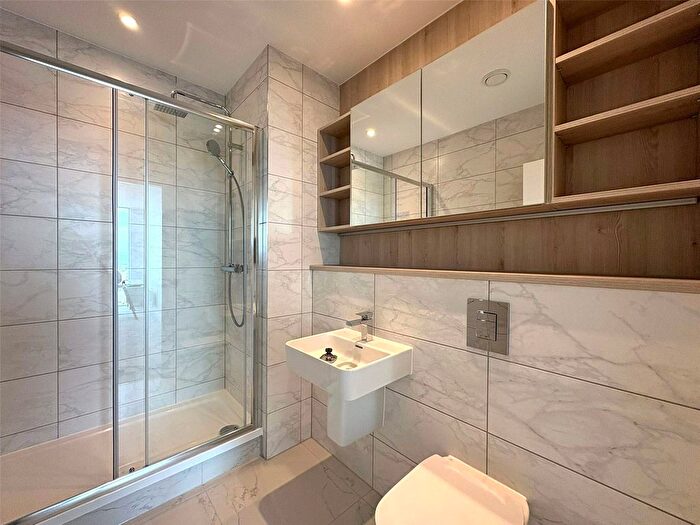 2 Bedroom Flat To Rent In Bankside Boulevard, Salford, Greater Manchester, M3