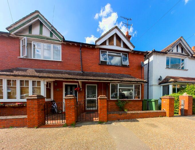 3 Bedroom Semi-Detached House To Rent In Madeira Avenue, Horsham, West Sussex, RH12