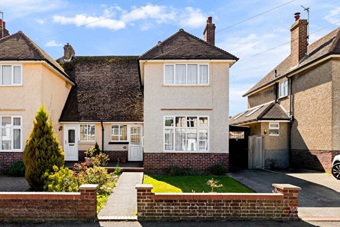 3 Bedroom Semi Detached House For Sale In Wells Road, Folkestone, CT19