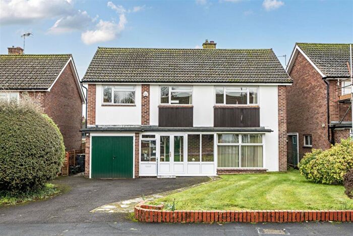 4 Bedroom Detached House For Sale In Kingsbere Crescent, Dorchester, Dorset, DT1