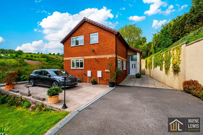 3 Bedroom Detached House For Sale In Hill View Drive, Bedlinog, Treharris, CF46