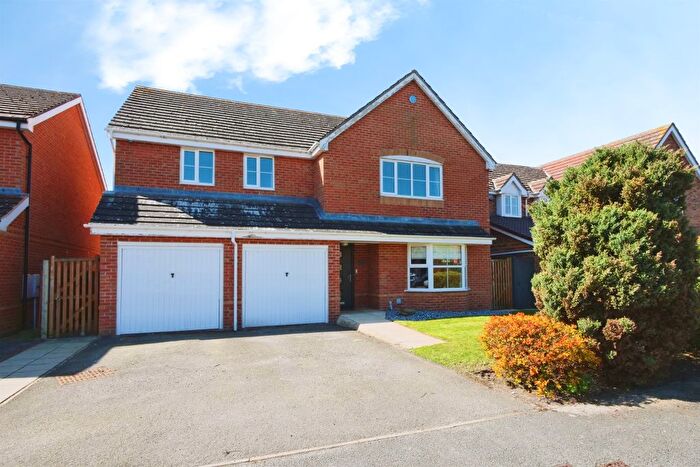 4 Bedroom Detached House For Sale In Snowdrop Garth, Holme-On-Spalding-Moor, York, YO43