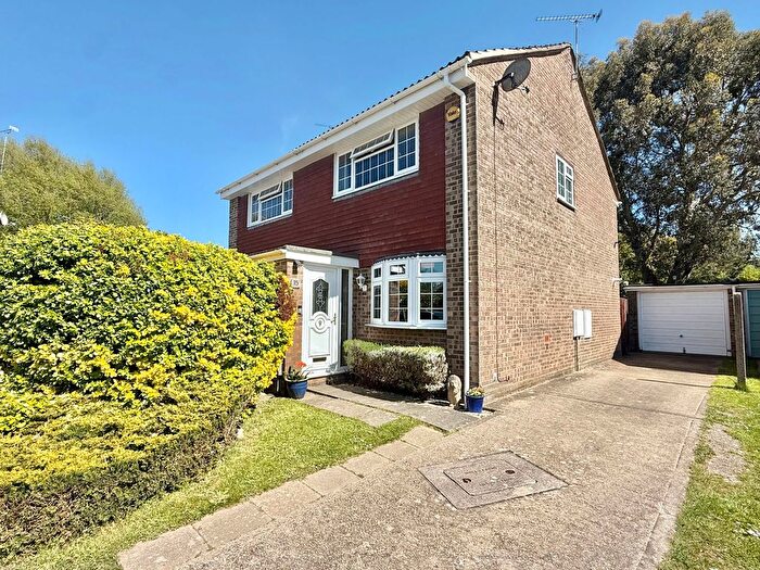 2 Bedroom Semi-Detached House For Sale In Capella Gardens, Dibden, SO45