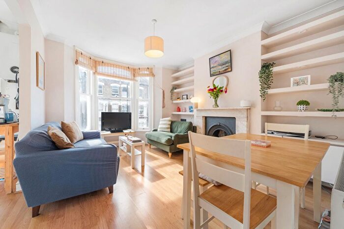 2 Bedroom Flat For Sale In Kellett Road, SW2