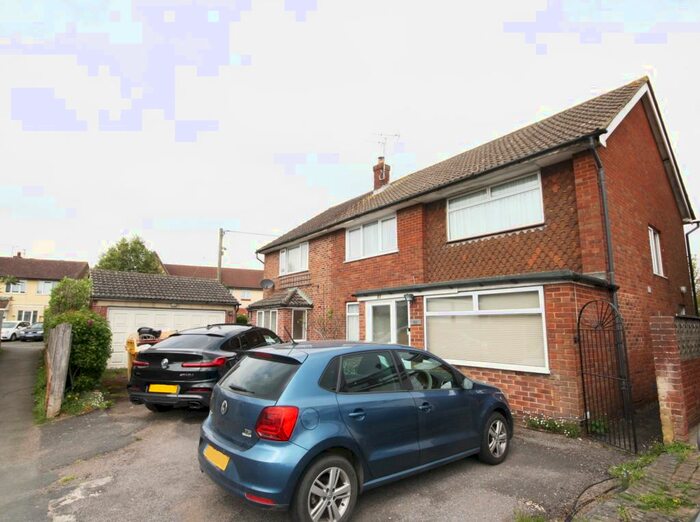 1 Bedroom Terraced House To Rent In Clarendon Drive, Royal Wootton Bassett, Wiltshire, SN4