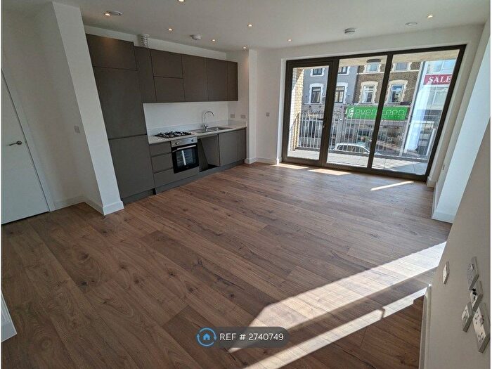 2 Bedroom Flat To Rent In Oto Tower, Ilford, IG3