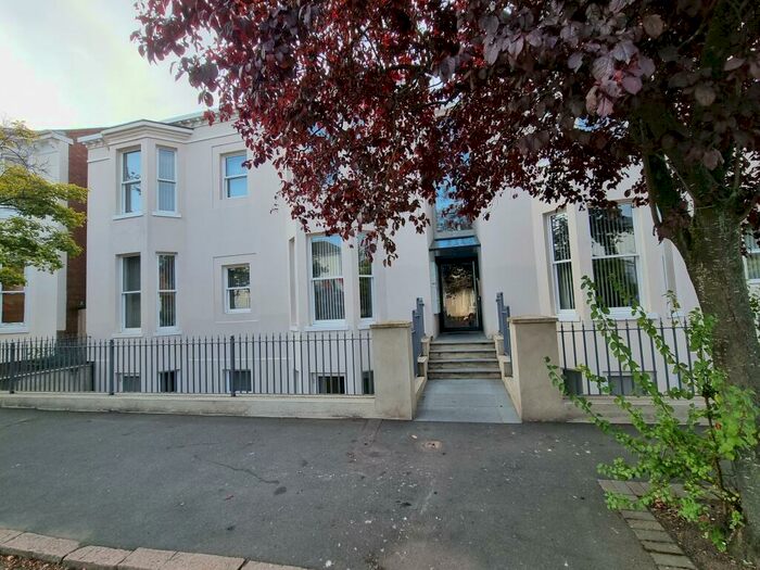 2 Bedroom Apartment To Rent In Flat, Russell Terrace, Leamington Spa, CV31