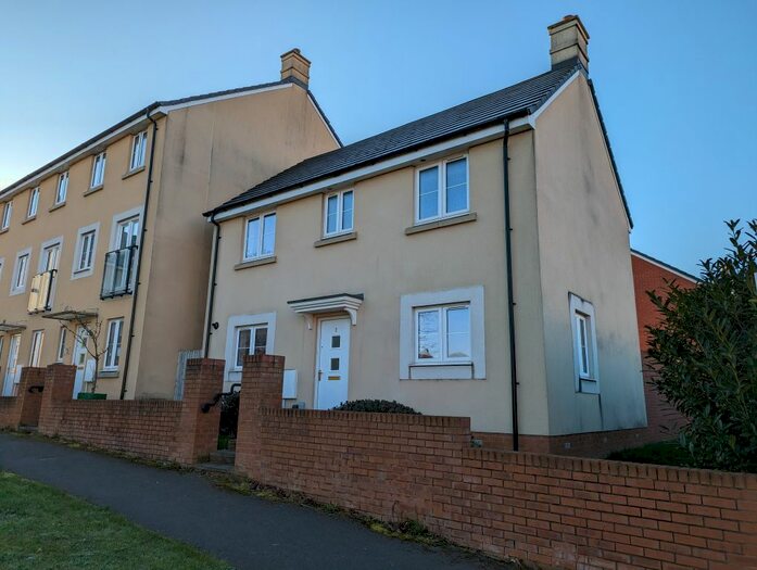 3 Bedroom Detached House To Rent In Mascroft Road, Trowbridge, BA14