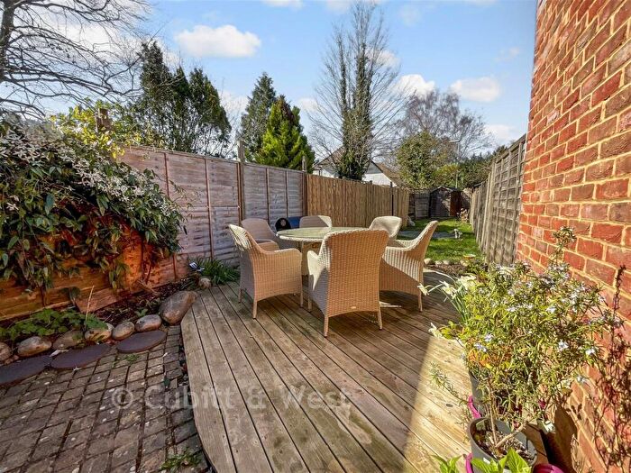 3 Bedroom Semi Detached House For Sale In Pound Lane, Epsom, Surrey, KT19