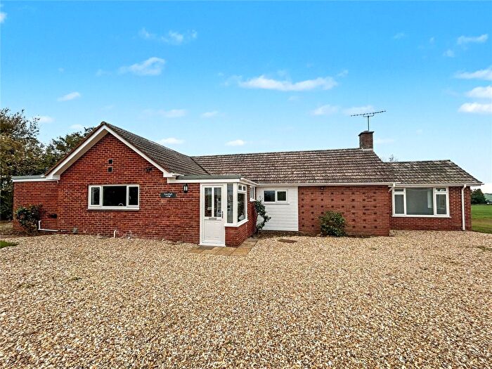 4 Bedroom Bungalow To Rent In Washfield, Tiverton, Devon, EX16