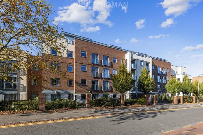 2 Bedroom Flat For Sale In Elles House, Wallington, SM6