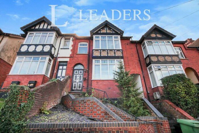 4 Bedroom Terraced House To Rent In Russell Rise, Luton, LU1