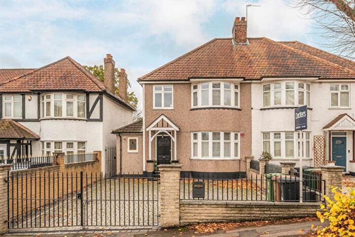 3 Bedroom Semi-Detached House For Sale In Le May Avenue, Lee, SE12